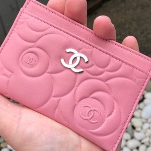 CHANEL CAMELLIA CARD HOLDER PINK